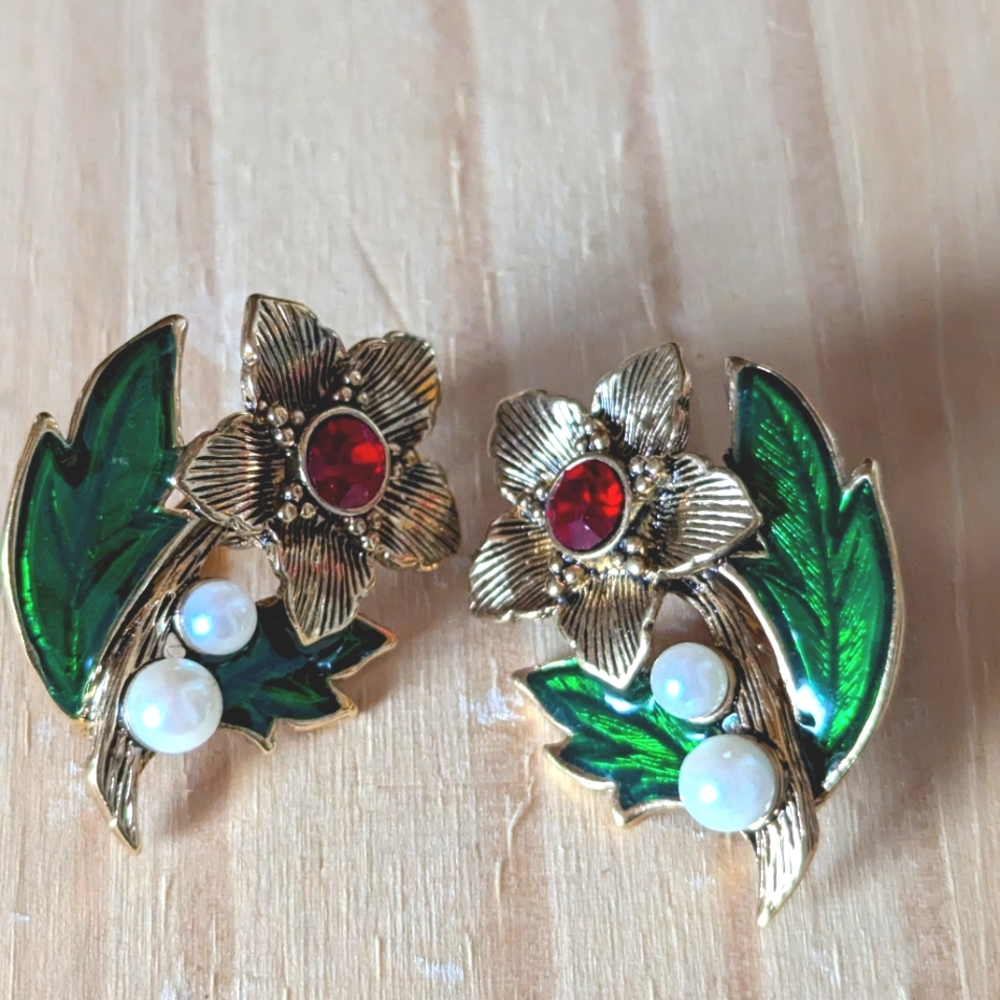 Vintage Clip On‎ Earrings -0002 - Picture 4 of 5